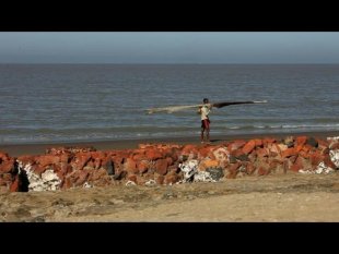 Vidéo - Bangladesh, la montée de la mer menace des millions de personnes